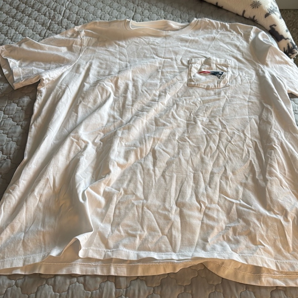 Vineyard vines tshirt